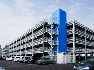 auction hall2.jpg